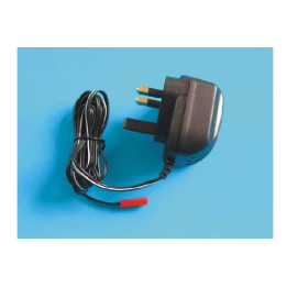 EK-000164 - Charger 230V UK (three feet, flat) (old EK1-0050) Esky